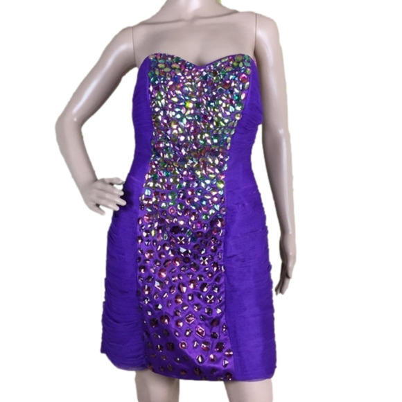 ALYCE PARIS Purple Strapless Beaded Prom Dress Size 8 - Picture 1 of 4